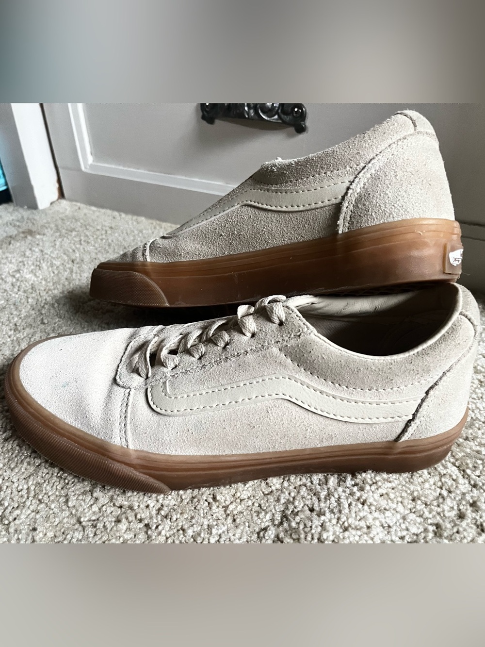 Crème colored vans W7.5